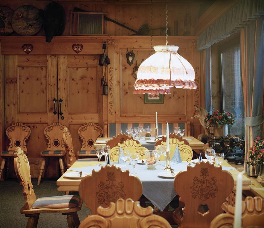 Hotel Rheinterrasse Benrath Dusseldorf Nhà hàng bức ảnh